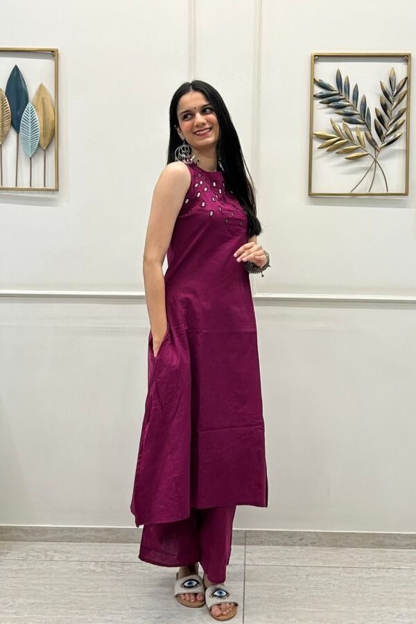 Vihana – Mirror Embroidered Cotton Slub Kurta & Palazzo Set