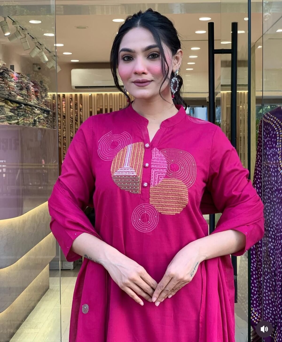 Ishira Jaipuri Elegance Suit Set - Image 7