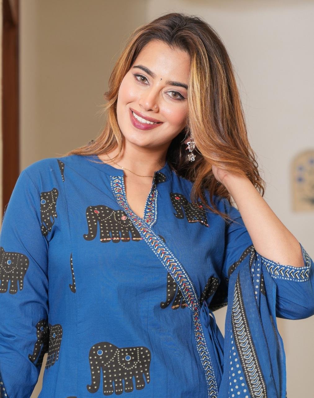 Ishita Elephant Motif Cotton Suit Set - Image 5